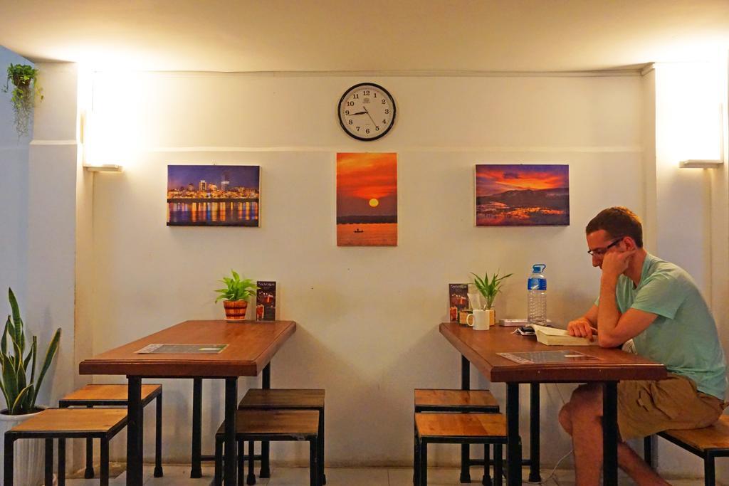 Maya Papaya Cafe & Hostel（One Stop） Phnompen Kültér fotó
